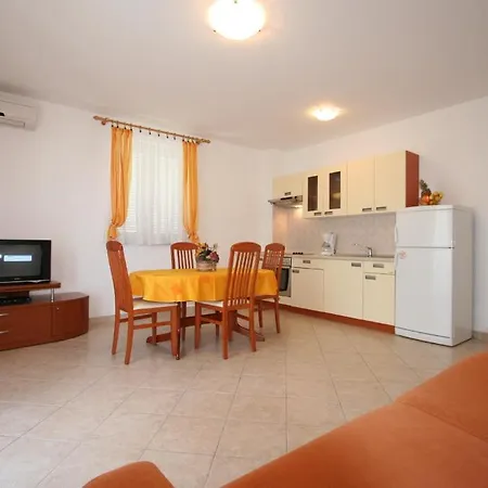 Bogovic Apartment