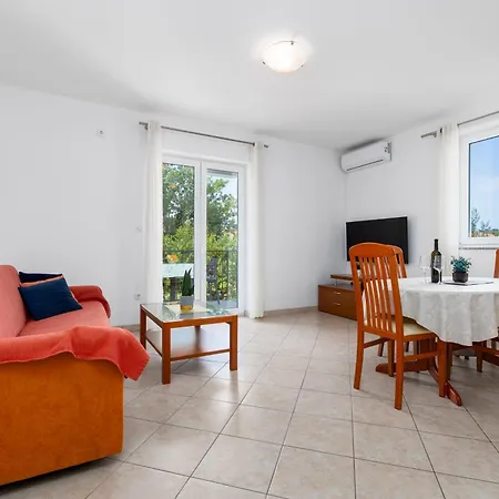 Apartment Bogovic Malinska