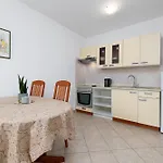 Bogović Apartament *